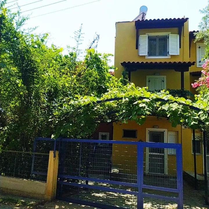 Mathesi Apartment Balcony 엘리아 외부 사진